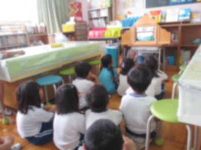 小学校の図書室