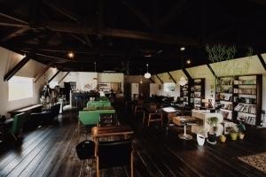 グルメグランプリにて審査員特別賞となったCAFE MANOの内観の写真