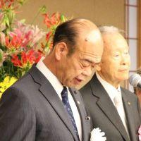 式典での挨拶をする友田博文市議会議長の写真