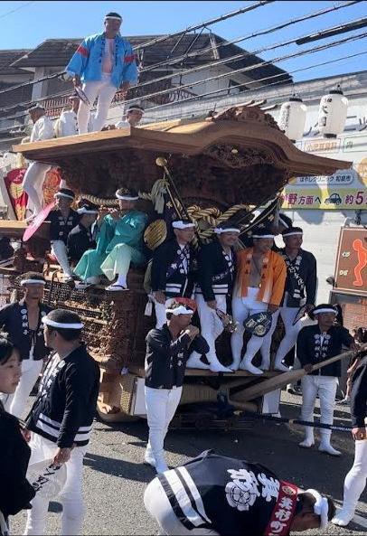箕形だんじり