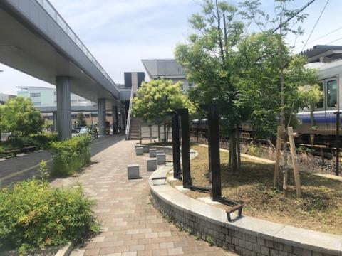 和泉府中駅前ミスト横