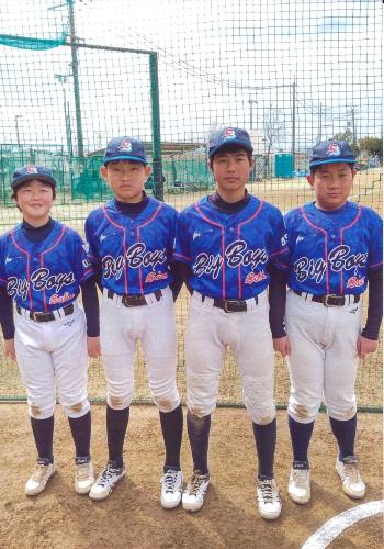 左から森さん、森岡さん、桑田さん、田中さん