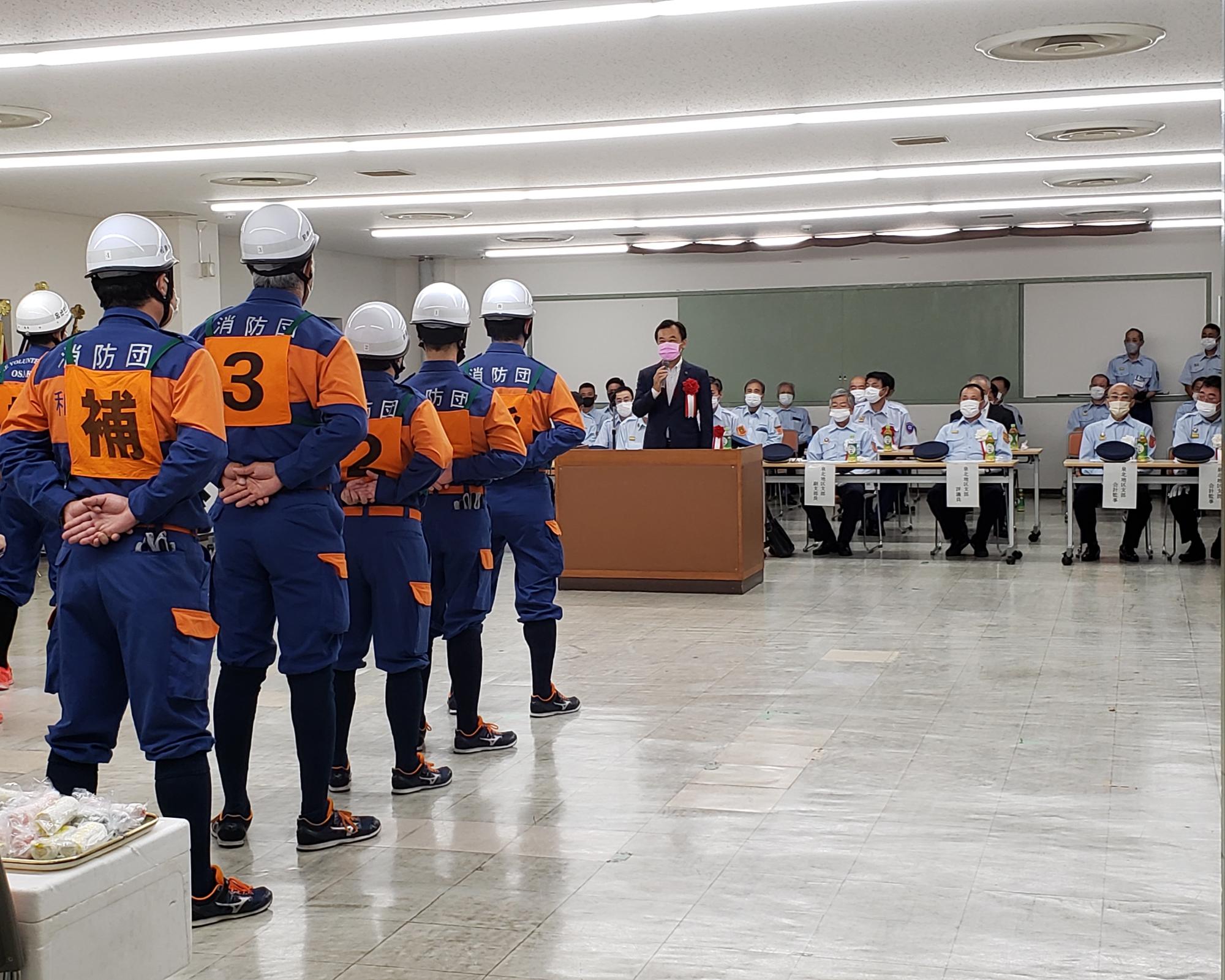 消防団泉北地区支部総合訓練の様子