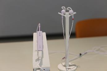 軟骨電動集音器（イヤホン）1