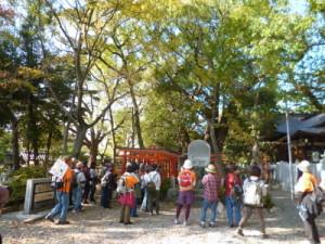 小栗街道コースの道中にある葛葉稲荷神社の写真