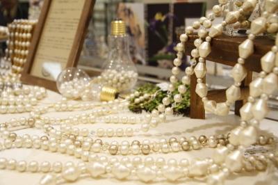 高島屋和泉北店の人造真珠の展示販売コーナーのパールをアップで写した写真