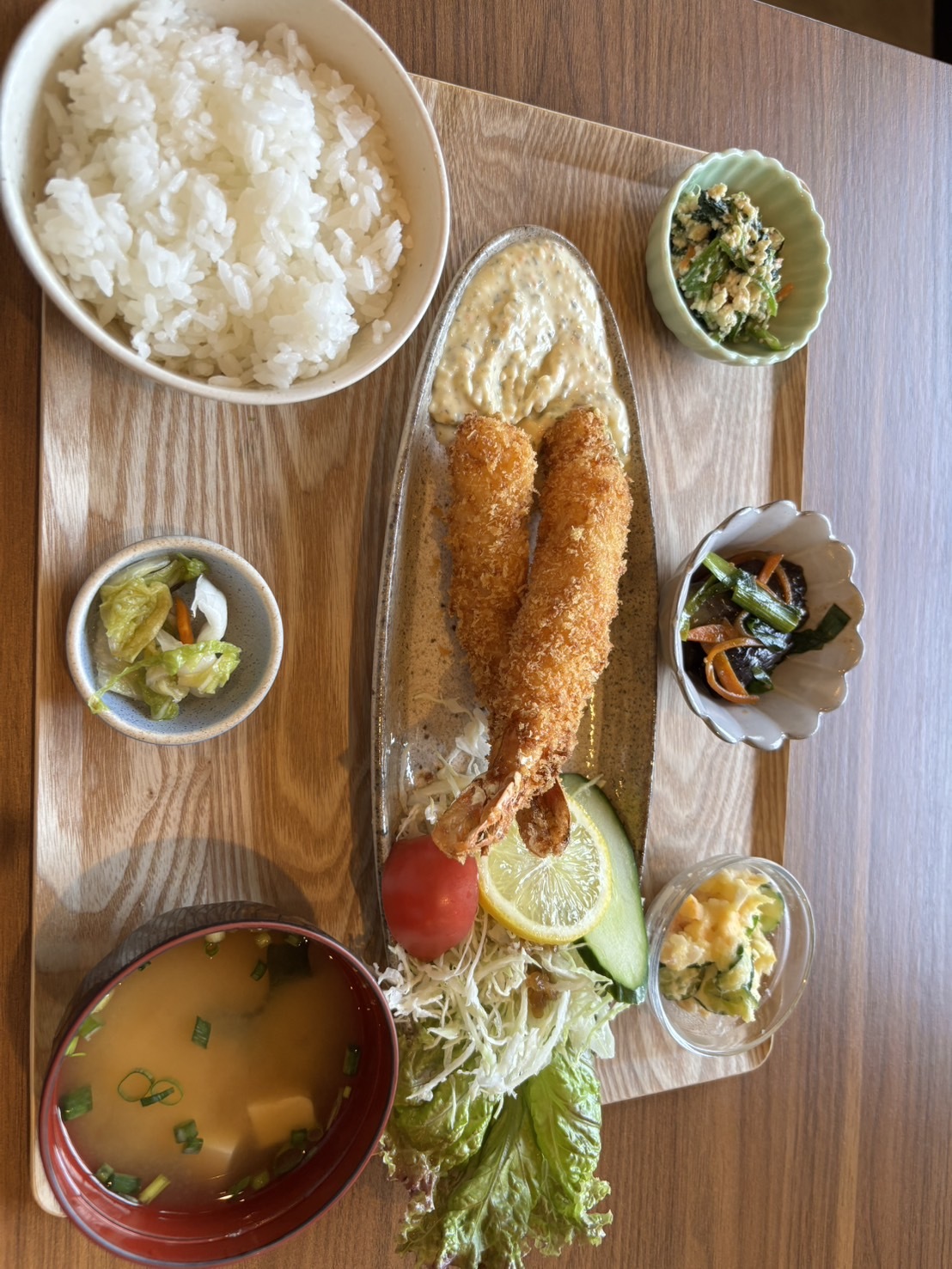 美味しい和泉の大エビフライ定食