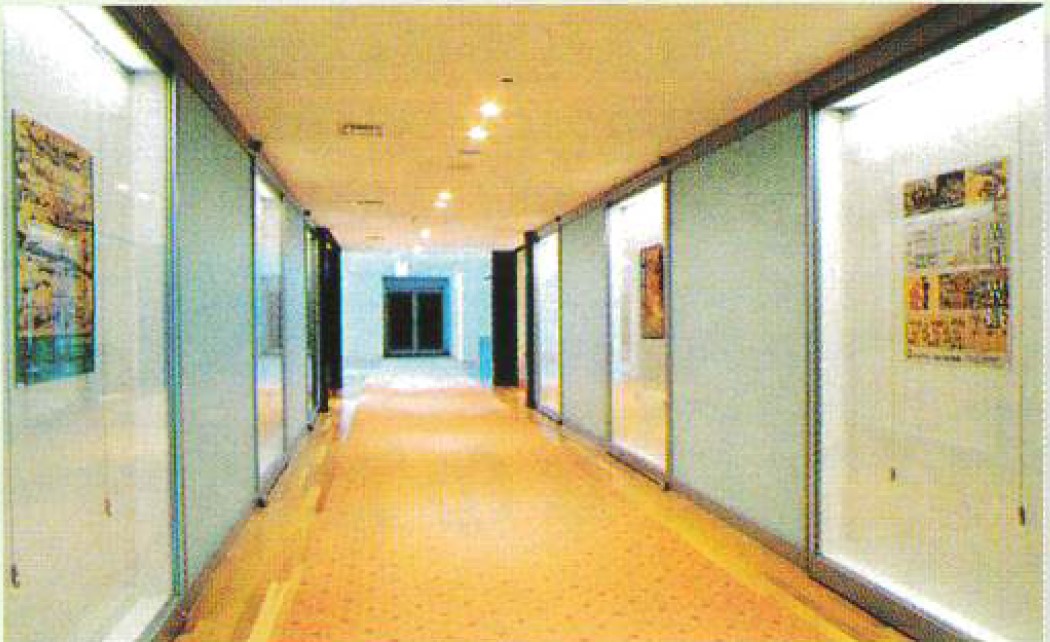 壁面通路
