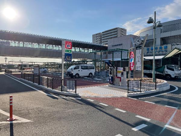 和泉中央駅前自動車駐車場