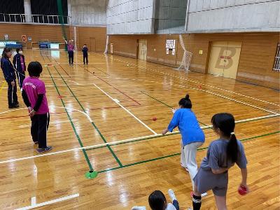 4ニュースポーツ教室のボッチャの様子