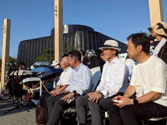 市長たちもラボステージを観覧