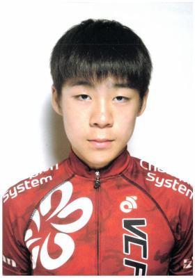第87回全日本自転車競技選手権大会ロードレースで準優勝したユニフォーム菅田の鎌田晃輝さんの写真