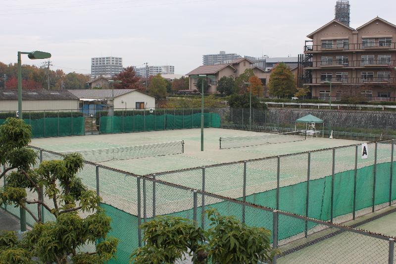 テニスコートの風景