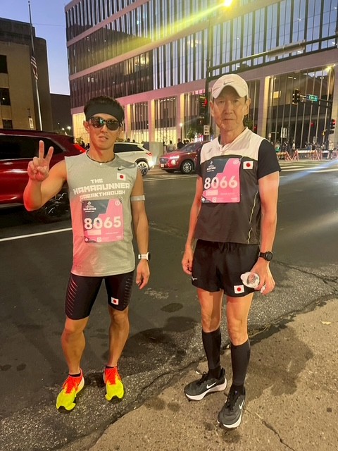 マラソンレース直前の河野さんと高畑さん