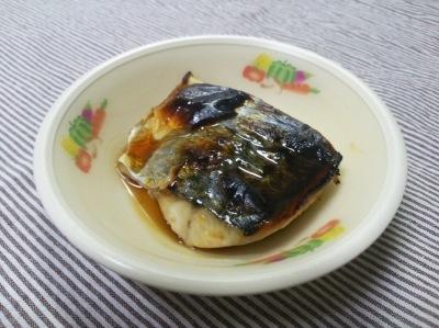 和泉市学校給食レシピとして紹介しているさわらのゆずしょうゆかけの完成見本の写真