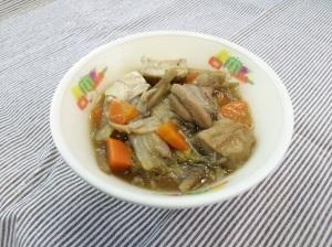 和泉市学校給食レシピとして紹介している鶏すき煮の完成見本の写真