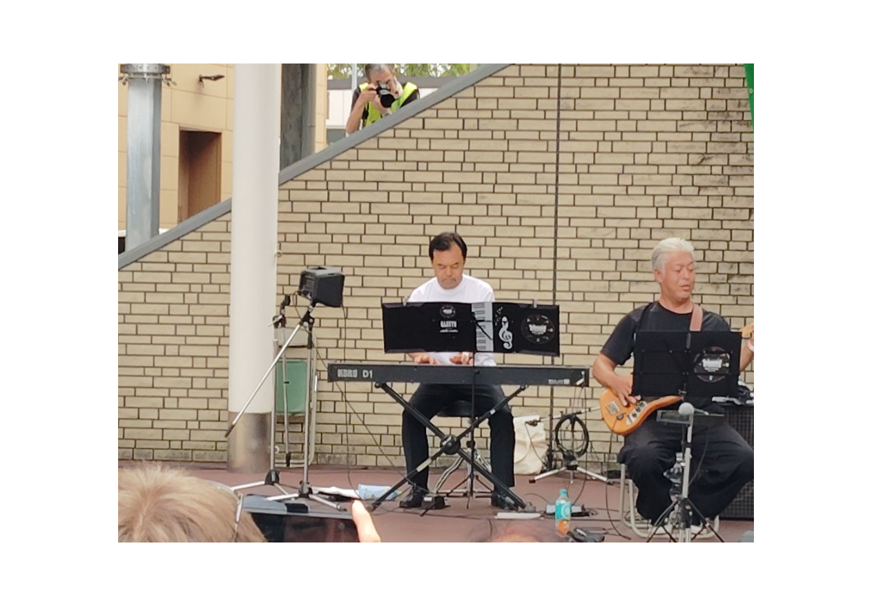 ジャズストリートでの演奏の様子